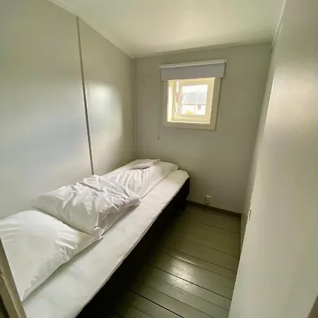 Semesterpark Rorbuer Ballstad